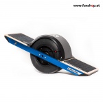 Das Onewheel des neue elektrische selbstbalancierende Surfboard für die Straße und das Gelände das Spass macht im FunShop Wien kaufen testen und probefahren