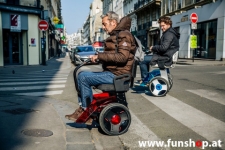 Nino Robotics der neue elektrische selbstbalancierende Rollstuhl der Pierre Bardina Spass macht im FunShop Wien kaufen testen und probefahren