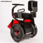 Nino Robotics der neue elektrische selbstbalancierende Rollstuhl in rot und schwarz hinten der Spass macht im FunShop Wien kaufen testen und probefahren