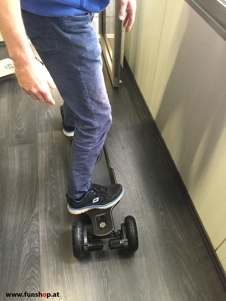 Evolve GT Carbon All Terrain electric skateboard longboard try out and buy at FunShop Vienna Austria