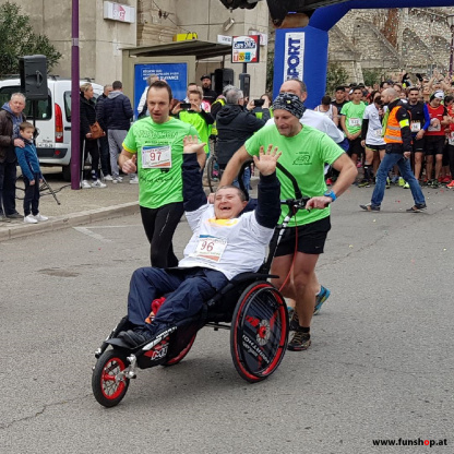 hippocampe-marathon-light-weight-wheel-chair-running-on-off-road-sport-funshop-vienna-austria