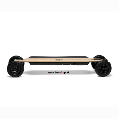 evolve-bamboo-carbon-gtr-street-all-terrain-electric-skateboard-10-years-funshop-vienna-austria