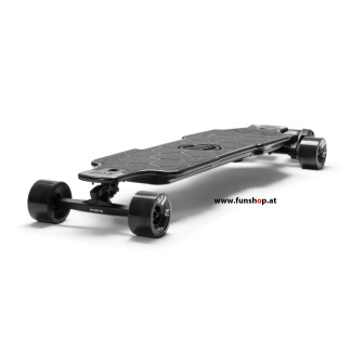 evolve-carbon-hadean-street-electric-skateboard-97mm-tires-funshop-vienna-austria