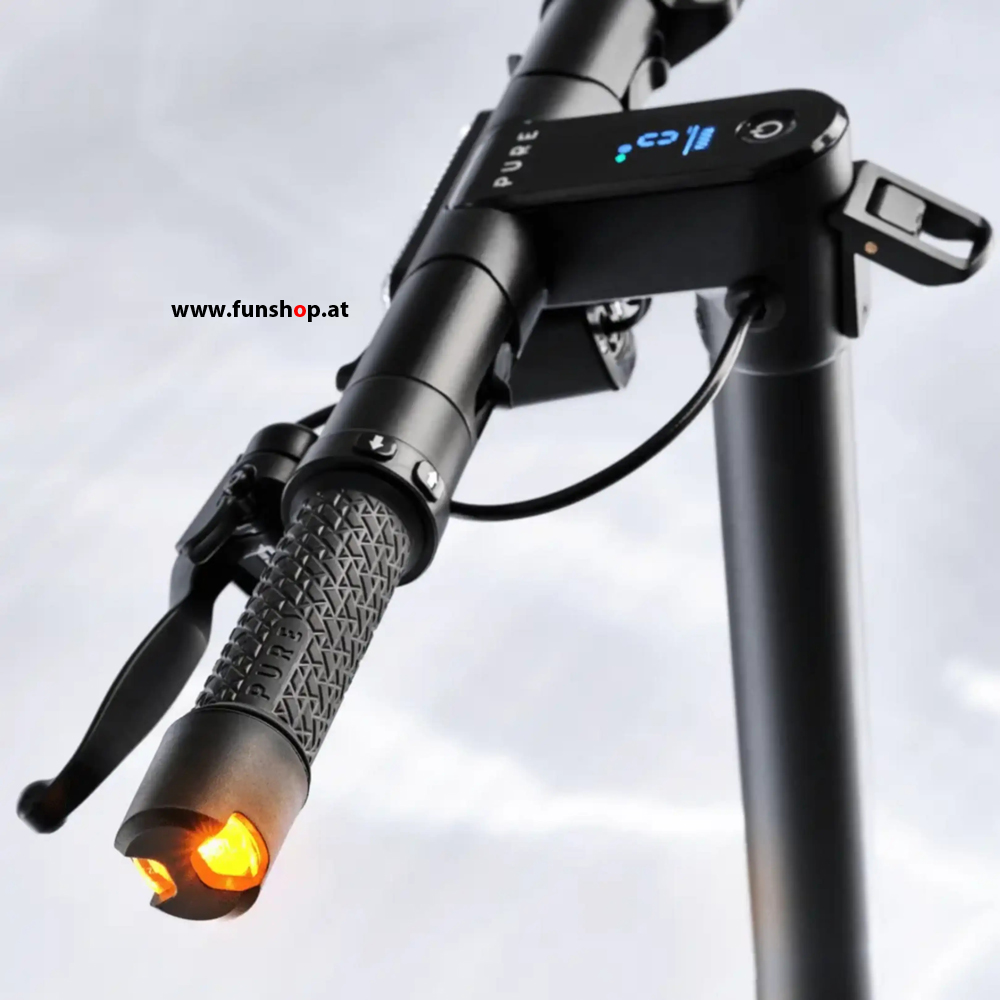 pure-advance-flex-faltbarer-elektroscooter-blinker pure-advance-flex-foldable-electric-scooter-funshop