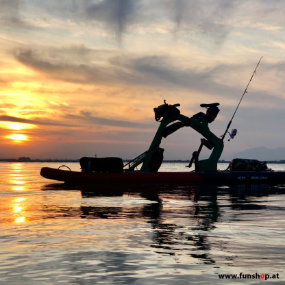 red-shark-bike-surf-adventure-water-bike-fisherman-hunter-funshop-vienna-austria