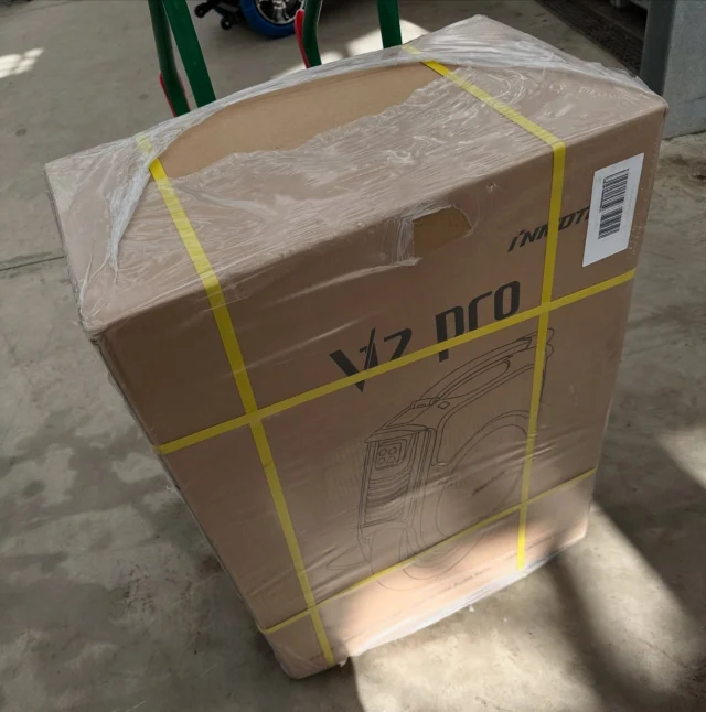 Inmotion V12 Pro arrived….🎉🍾🔥.

#kingsong #kingsong18xl #eucvibes #euc #unicycle #unicycling #unicycles #monowheel #kingsongs19 #s18 #electricunicycle #electricunicycles #emobility #monocicloelectrico #onewheel #wheeler #funsports #wheelrider #eucrider #ninebot #inmotion #gotway #myeuc #eucrepair #begode #kingsongs18 #kingsongs22 #micromobility#euccommunity #pevcommunity #eucvibes