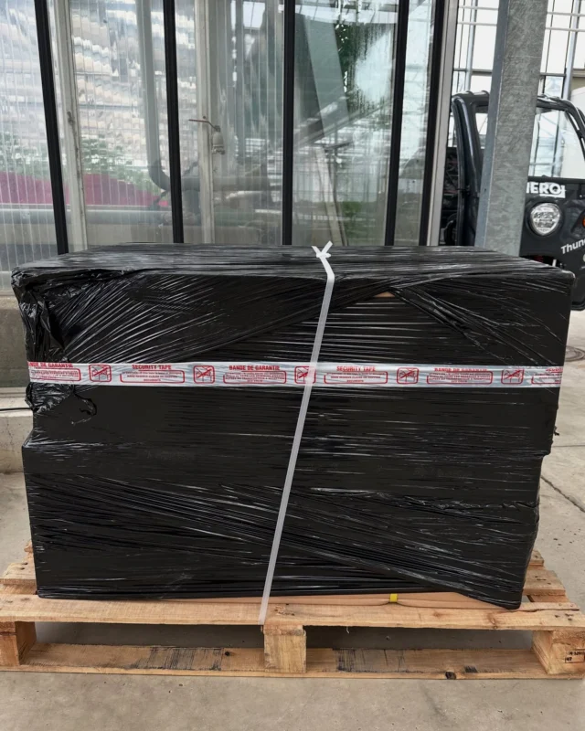 Our customers receive what‘s nowhere available in Europe. 

The new Kingsong S22 Pro+.

#kingsong #eucvibes #euc #unicycle #unicycling #unicycles #monowheel #kingsongs19 #s18 #electricunicycle #electricunicycles #emobility #monocicloelectrico #onewheel
#wheeler #funsports #wheelrider #eucrider #ninebot #inmotion #gotway #myeuco #eucrepair #kingsongs18 #kingsongs22 #micromobility #euccommunity #pevcommunity #eucvibes #s22proplus