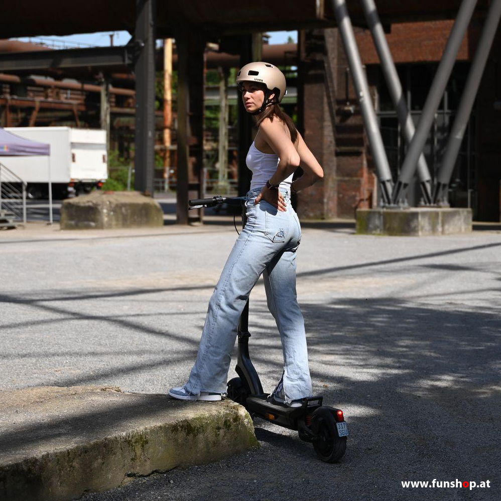 trittbrett-der-neue-fritz-e-scooter-150kg-girl2-funshop-wien trittbret-fritz-electric-scooter-150kg-funshop