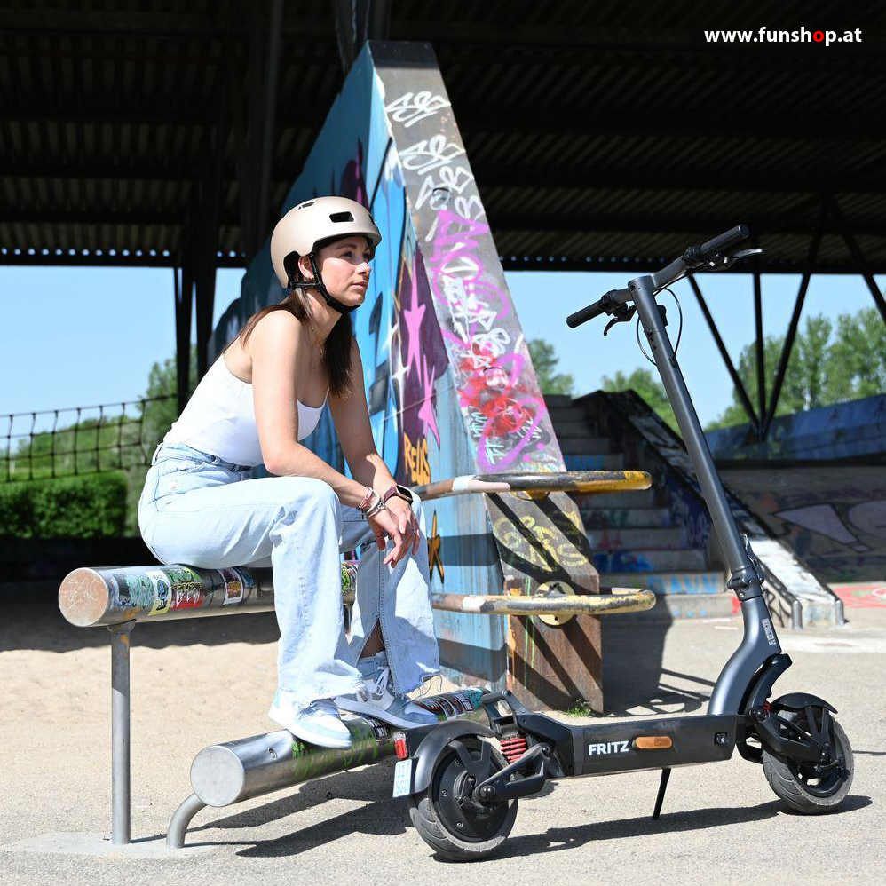 trittbrett-der-neue-fritz-e-scooter-150kg-girl3-funshop-wien trittbret-fritz-electric-scooter-150kg-funshop